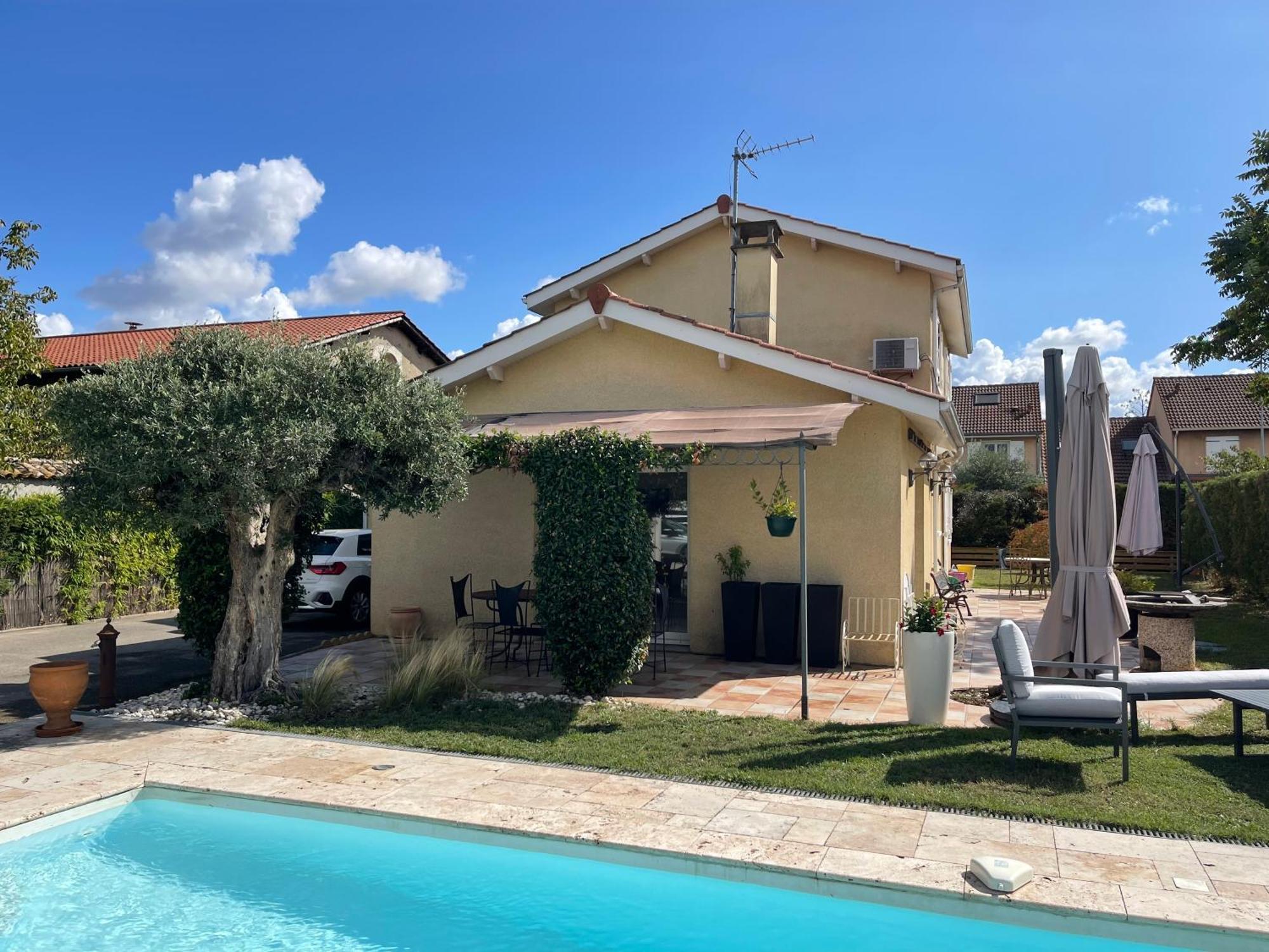 Villa Individuelle - Chassieu Esterno foto