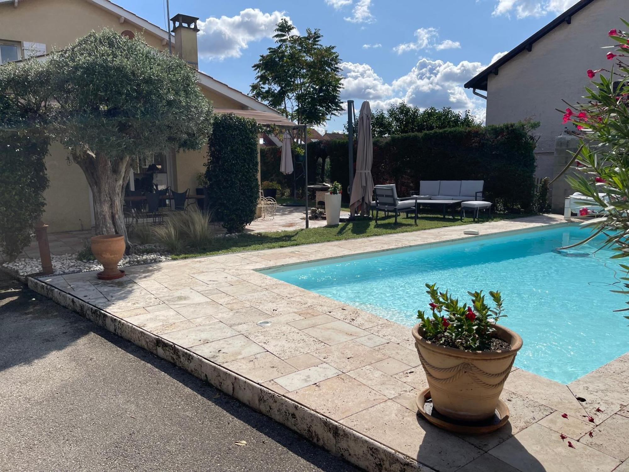 Villa Individuelle - Chassieu Esterno foto